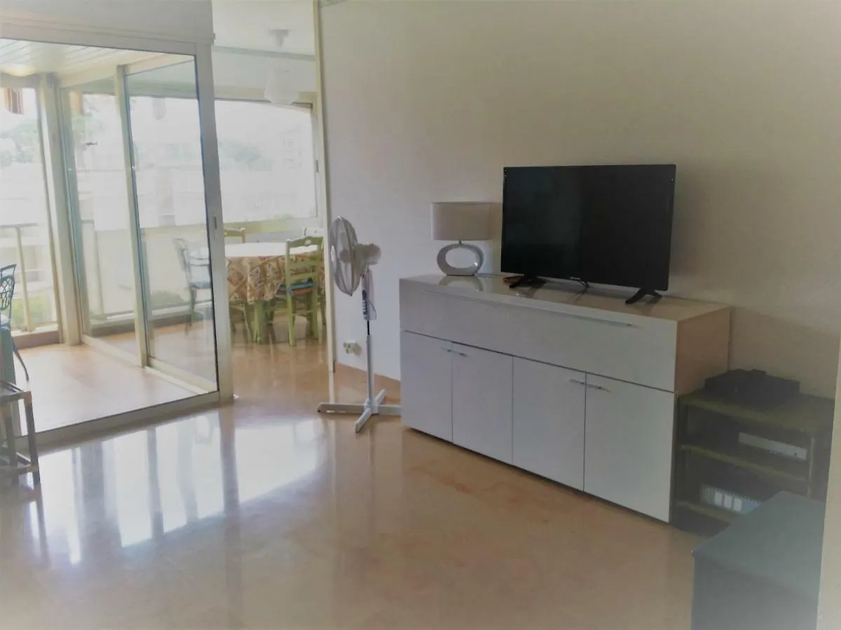 Apartament B-Azur Antibes 0*,