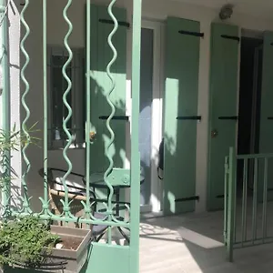 Appartement Vieil Antibes, Ravissant 2p Avec Petite Terrasse, Antibes